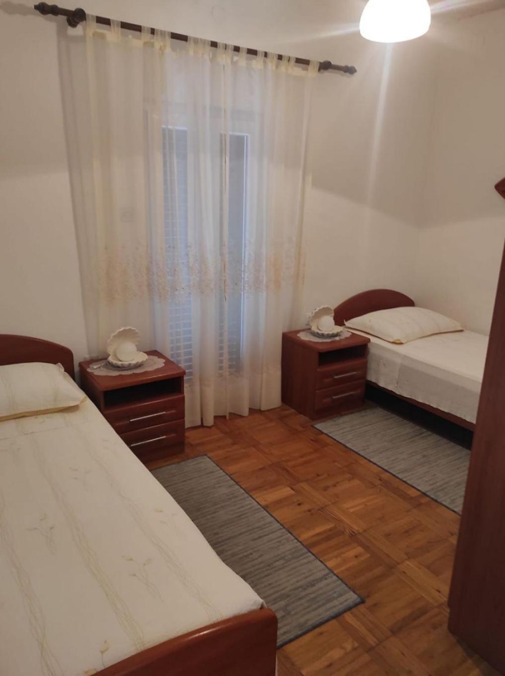 Apartment Tenara Vis Eksteriør bilde